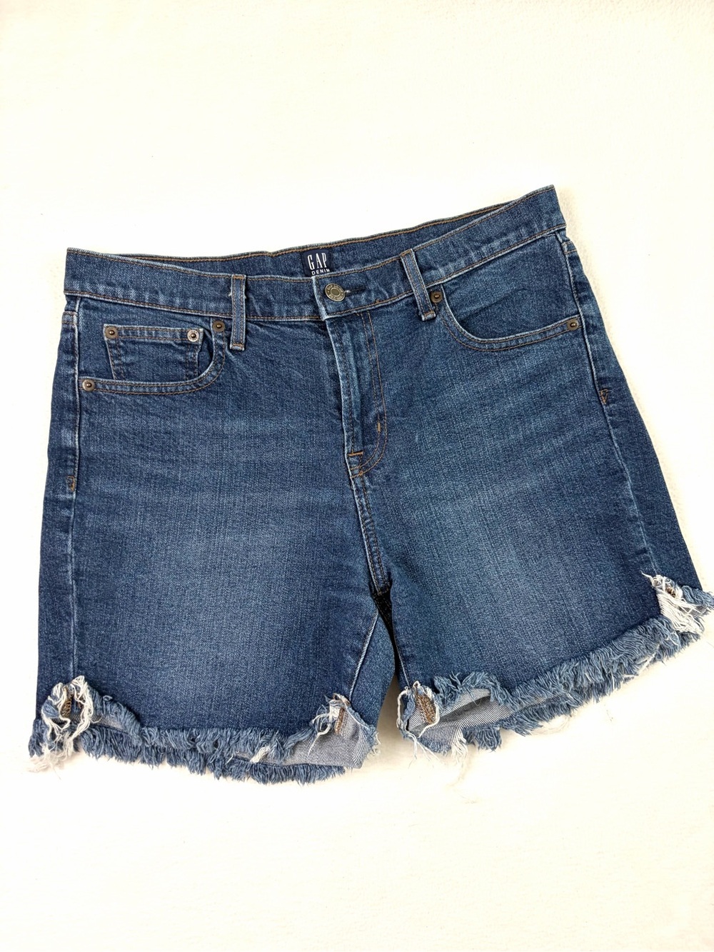 GAP Denim Frayed Cutoff Shorts Classic Medium Wash Jean Summer Casual (29)
